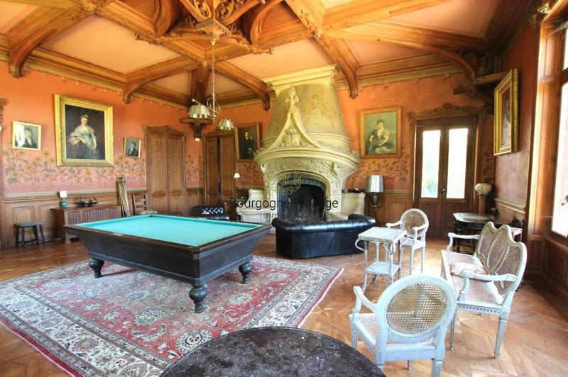 Château - 808 m² - 18 pièces
