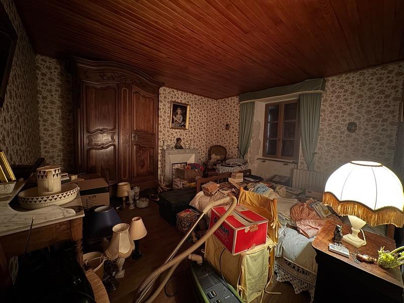 Maison - 257 m² - 11 pièces