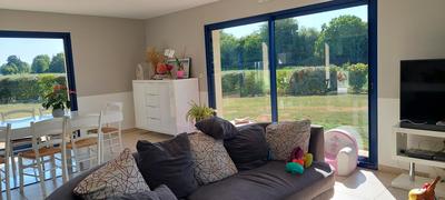 Pavillon - 240 m² - 8 pièces