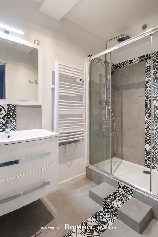 Appartement - 80 m² - 4 pièces