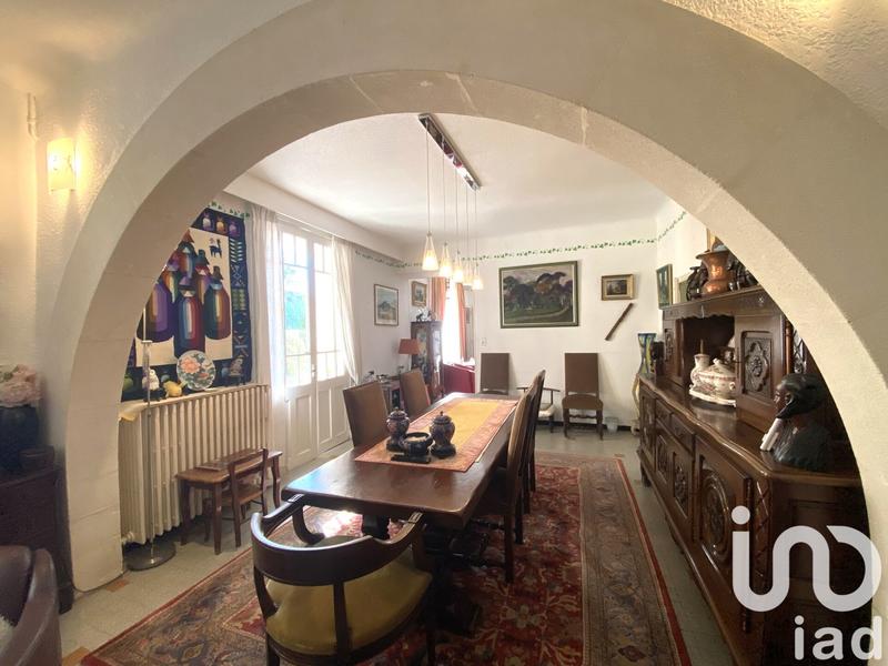 Maison - 212 m² - 8 pièces