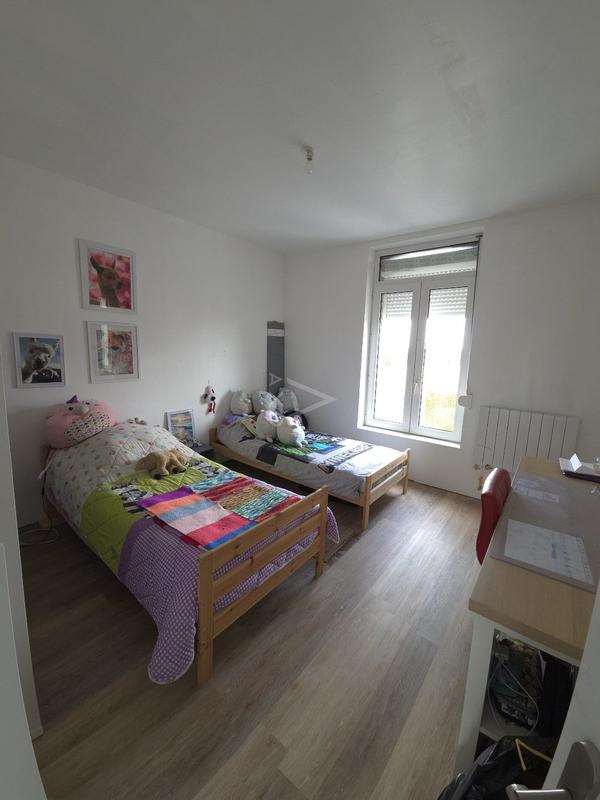 Maison - 145 m² - 6 pièces