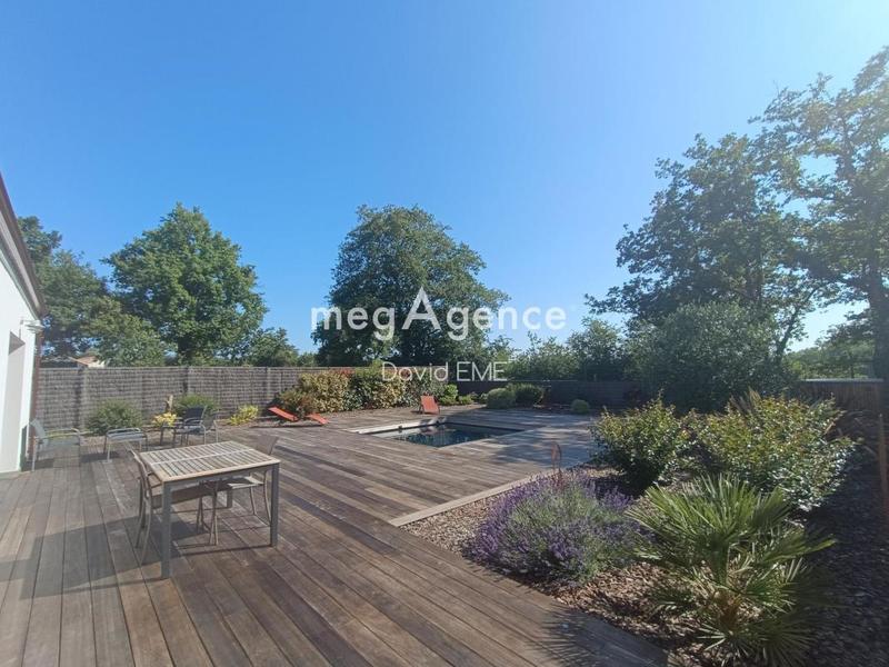 Maison - 104 m² - 5 pièces