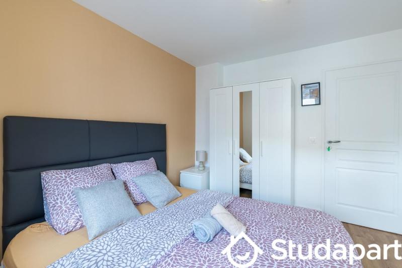 Chambre - 10 m² - 1 pièce