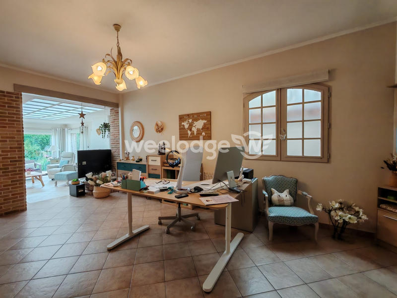 Maison - 208 m² - 10 pièces