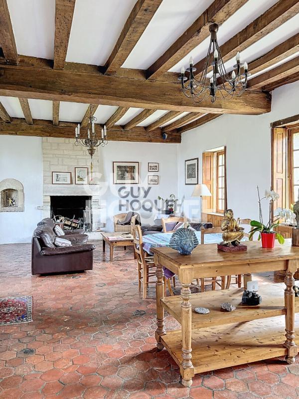 Maison - 200 m² - 8 pièces