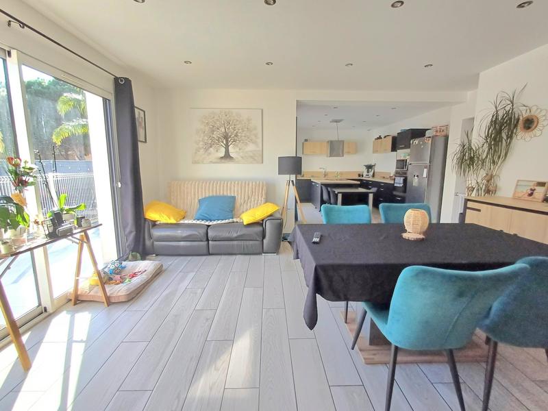 Maison - 124 m² - 5 pièces