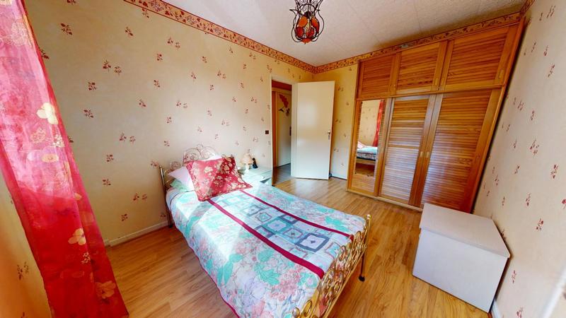 Appartement - 82 m² - 4 pièces