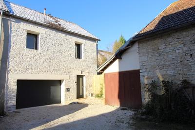 Maison en pierre - 110 m² - 6 pièces