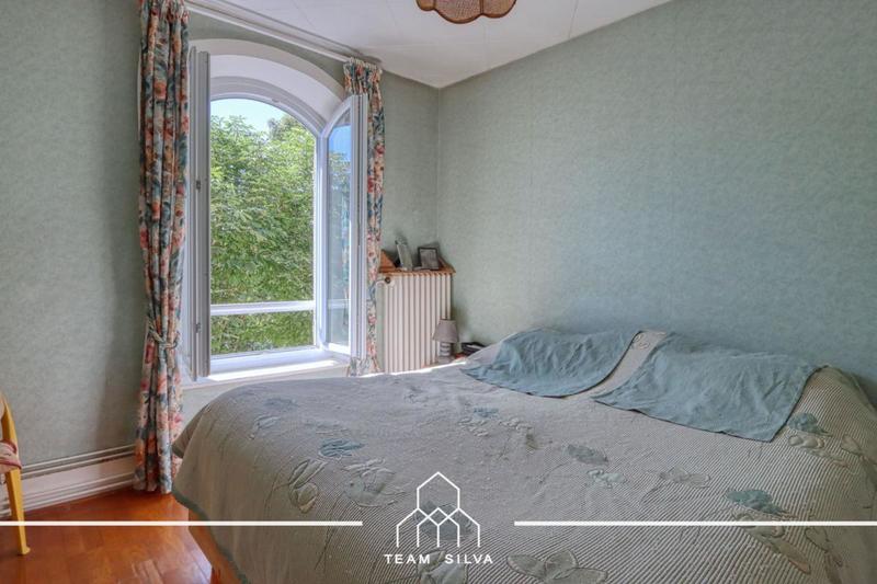 Maison - 165 m² - 6 pièces