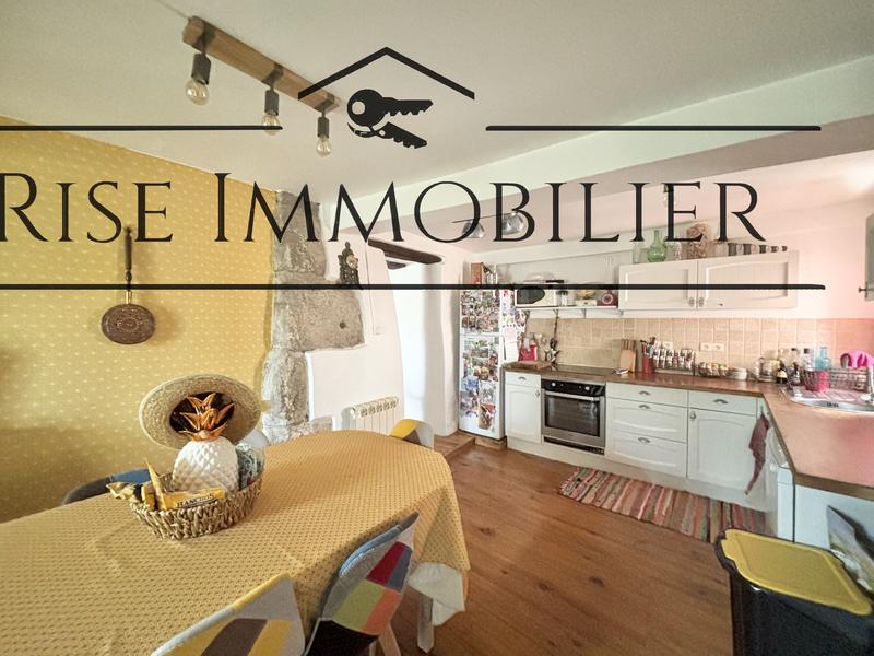 Maison - 104 m² - 5 pièces