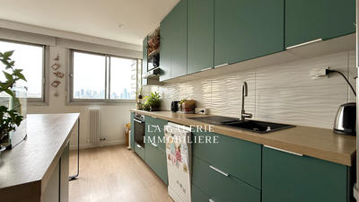 Appartement - 99 m² - 4 pièces