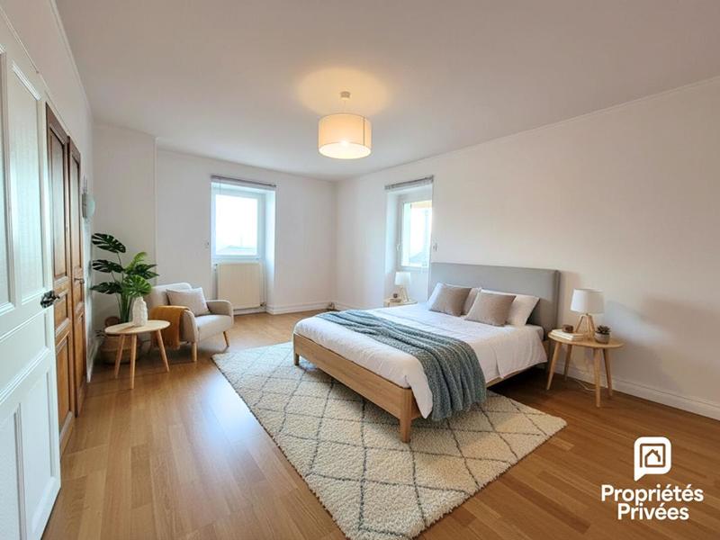 Maison - 245 m² - 9 pièces