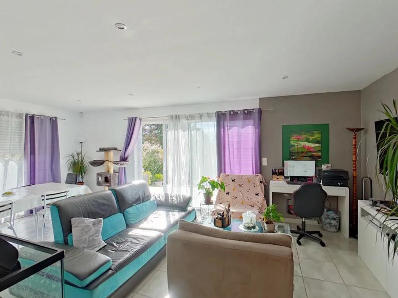 Maison - 95 m² - 4 pièces