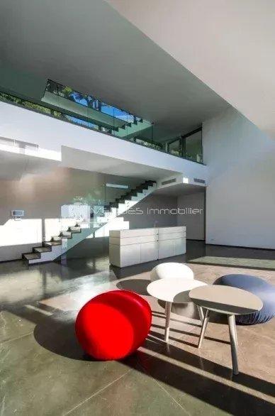 Villa - 380 m² - 8 pièces