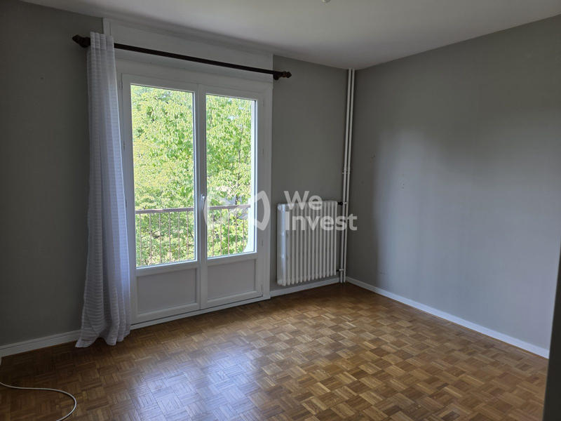Appartement - 96 m² - 5 pièces