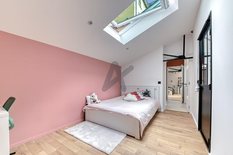 Appartement - 227 m² - 6 pièces