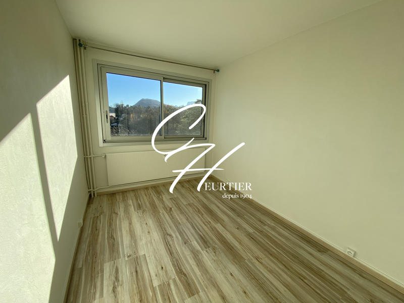 Appartement - 79 m² - 3 pièces