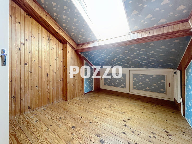 Maison - 160 m² - 8 pièces