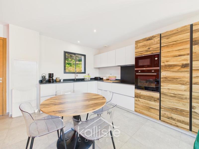 Maison - 70 m² - 3 pièces