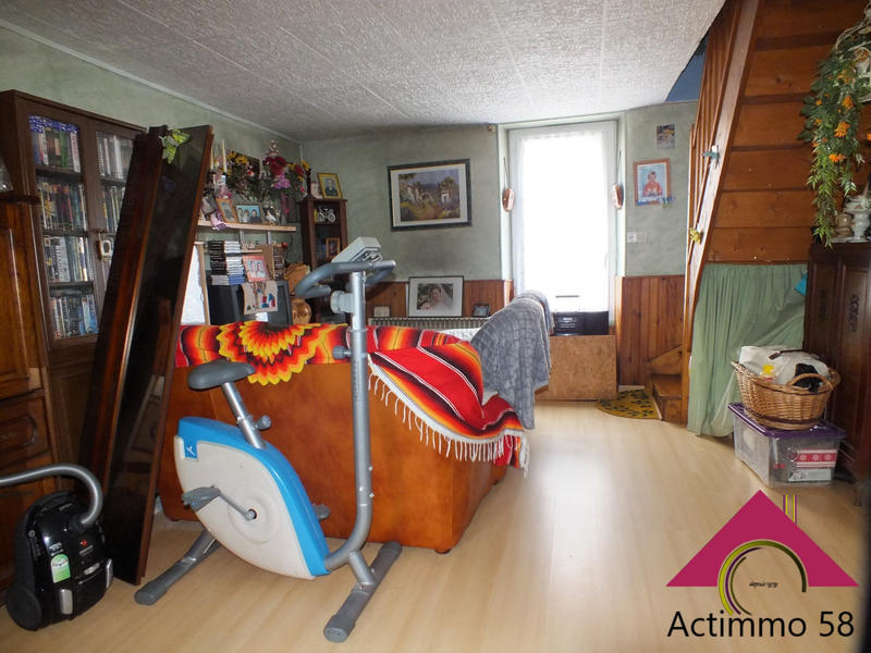 Maison - 140 m² - 9 pièces