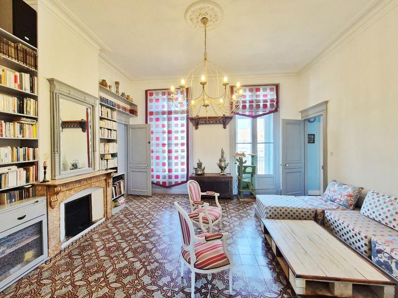 Appartement bourgeois - 150 m² - 6 pièces