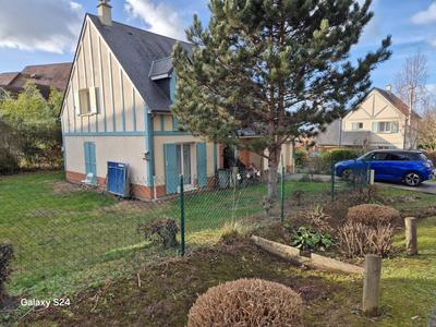 Maison - 94 m² - 5 pièces