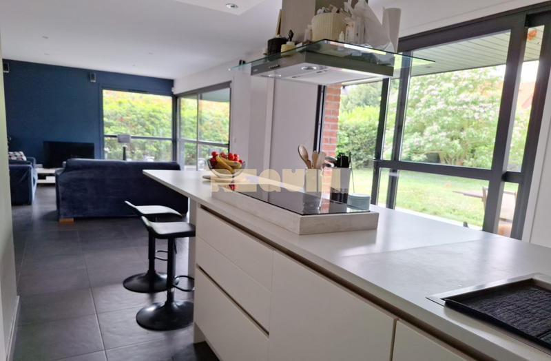 Maison - 133 m² - 6 pièces