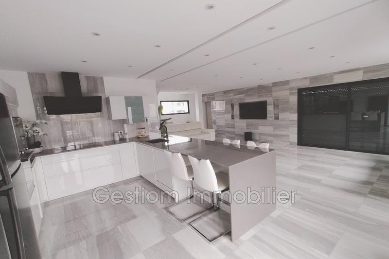 Villa - 110 m² - 5 pièces