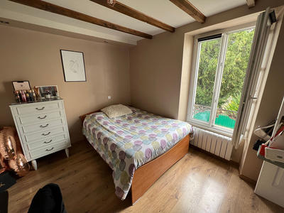 Maison - 90 m² - 5 pièces