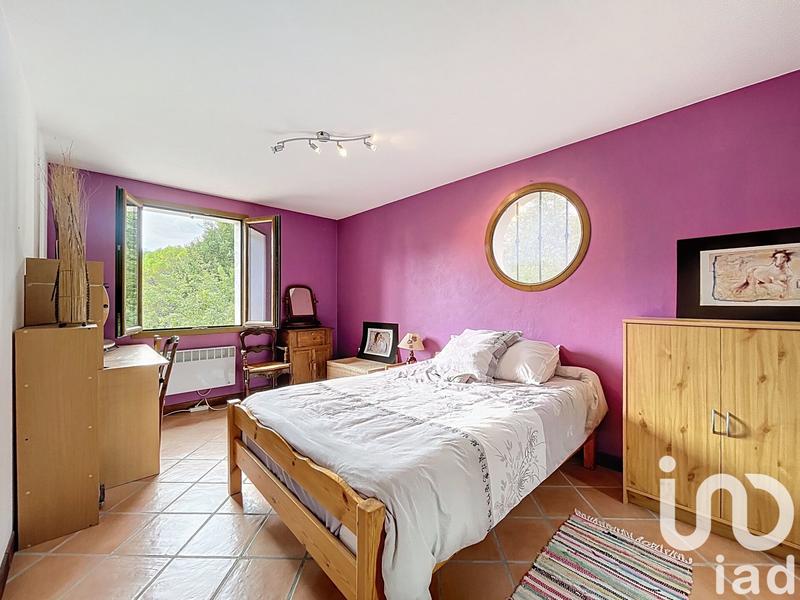 Maison - 198 m² - 7 pièces