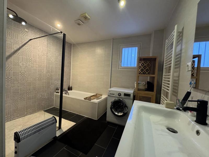 Maison - 105 m² - 4 pièces