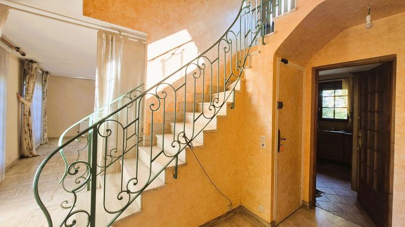 Maison - 143 m² - 7 pièces