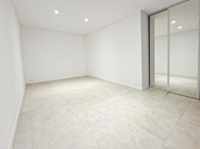 Appartement - 64 m² - 2 pièces