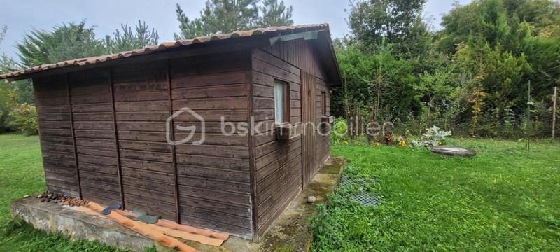 Maison - 230 m² - 8 pièces