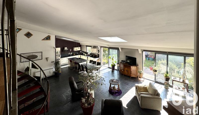 Maison - 190 m² - 4 pièces