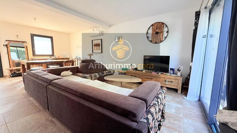 Maison - 94 m² - 4 pièces