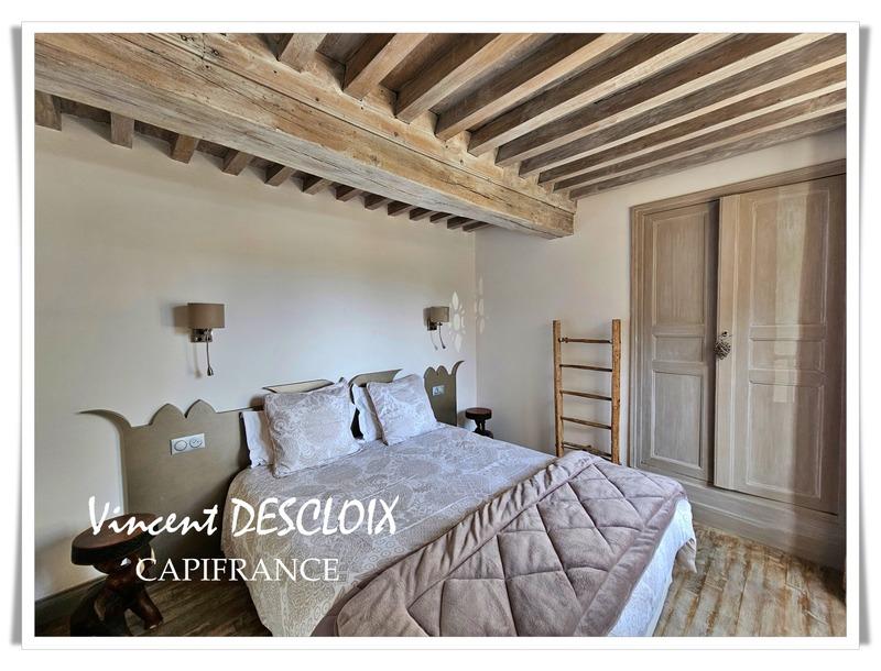 Propriété - 257 m² - 8 pièces