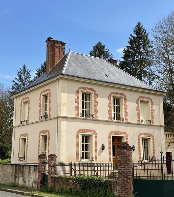 Maison ancienne - 178 m² - 7 pièces