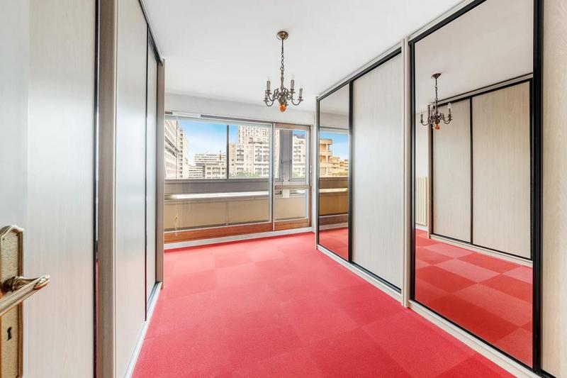 Appartement - 143 m² - 7 pièces