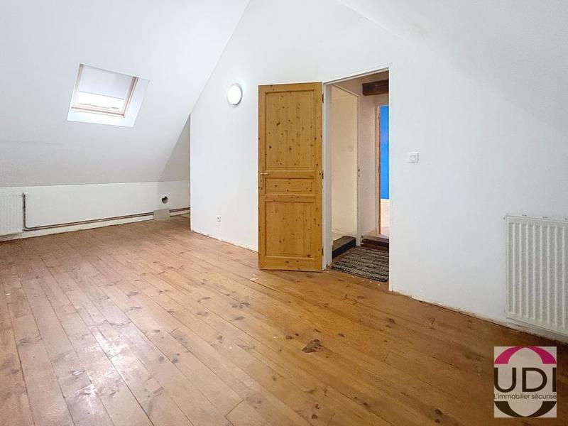 Maison - 196 m² - 7 pièces