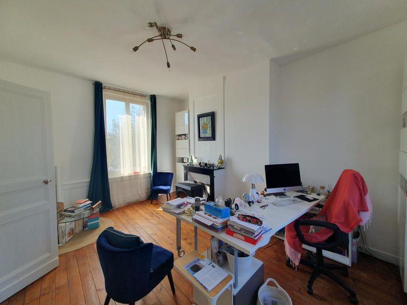 Maison - 187 m² - 10 pièces