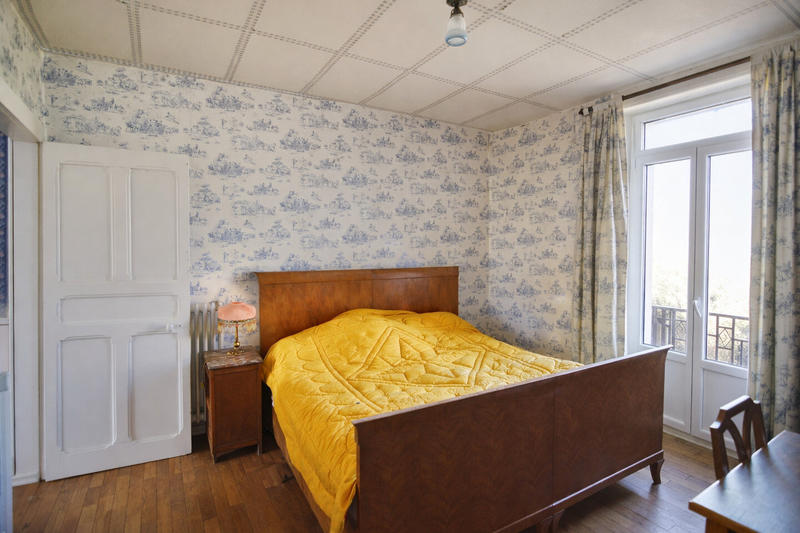 Maison - 218 m² - 8 pièces