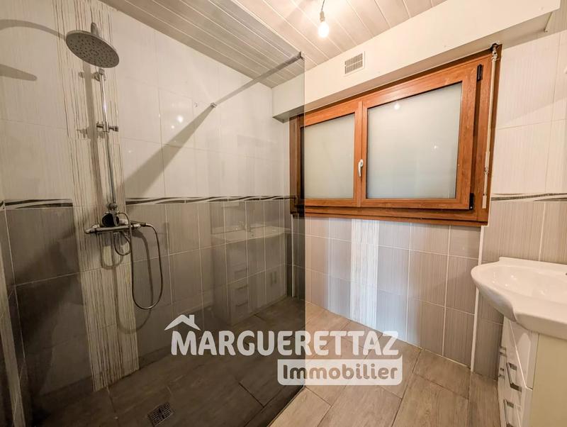 Villa - 214 m² - 6 pièces