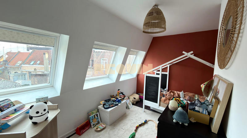 Appartement - 84 m² - 5 pièces