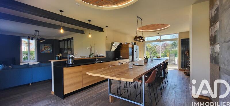 Maison - 150 m² - 4 pièces