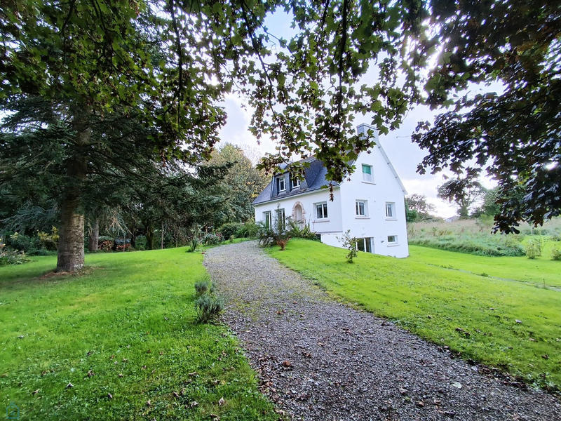 Maison - 97 m² - 7 pièces