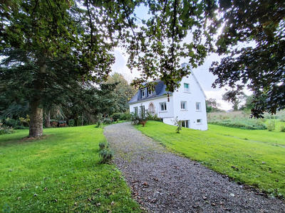 Maison - 97 m² - 7 pièces