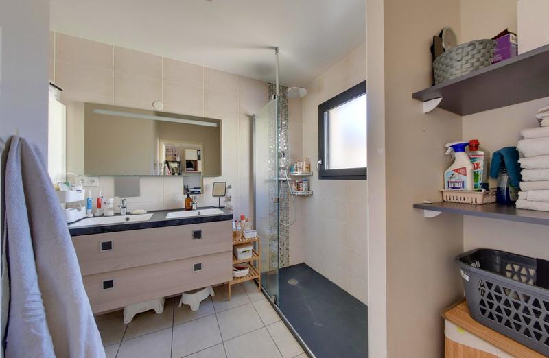 Maison - 98 m² - 4 pièces