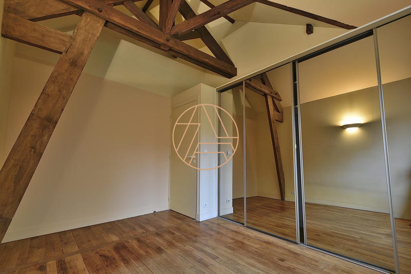 Maison - 93 m² - 5 pièces